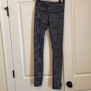 Pure Barre branded high waist - geometric print leggings - size Small